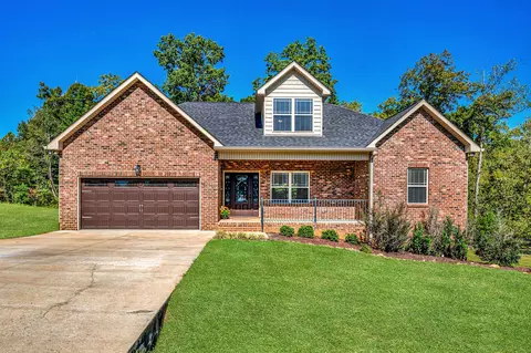 48 Hemlock Cir, Burns, TN 37029