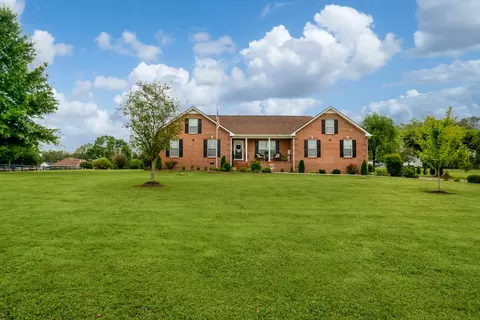 1014 Nature Trl, Castalian Springs, TN 37031