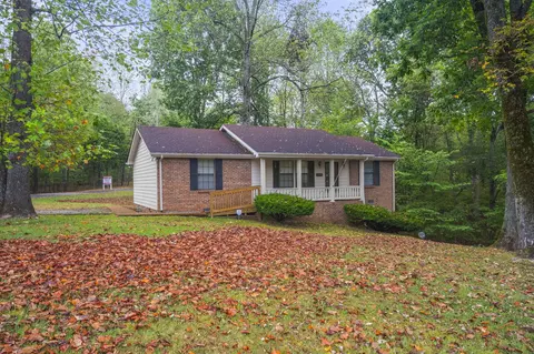1301 Winding Way Dr, White House, TN 37188