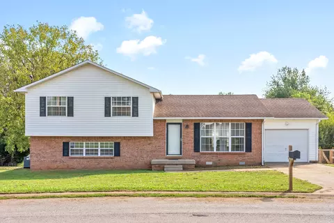 241 New Gritton Ave, Oak Grove, KY 42262