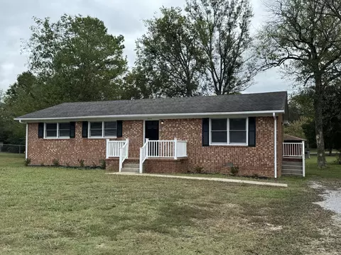 800 Mead Dr, Shelbyville, TN 37160