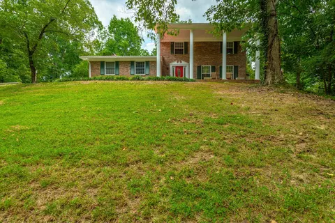 95 Van Buren Dr, Dalton, GA 30721