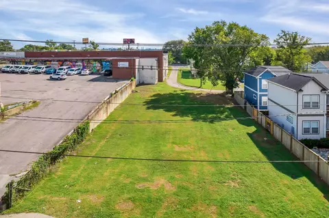 49 Wharf Ave, Nashville, TN 37210