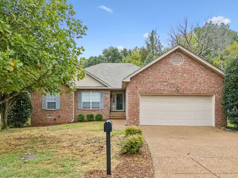 625 Waywood Cir, Antioch, TN 37013