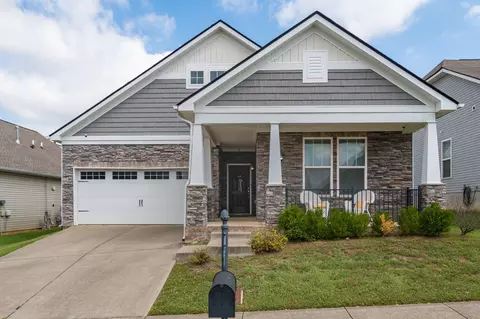 1985 Stonewater Dr, Hermitage, TN 37076
