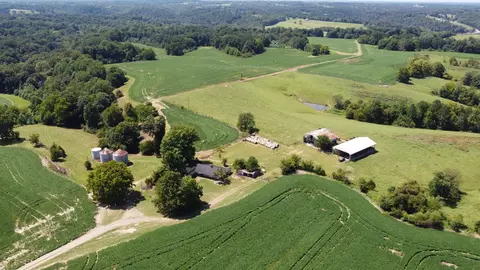 4444 Lafayette Rd, Scottsville, KY 42164