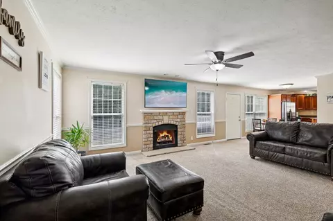 3267 Twelve Oaks Blvd, Clarksville, TN 37042