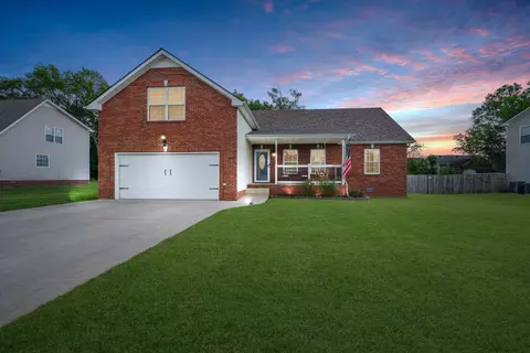3928 Benjamin Dr, Clarksville, TN 37040