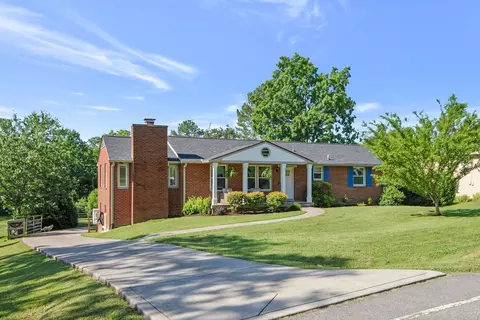 5037 Briarwood Dr, Nashville, TN 37211