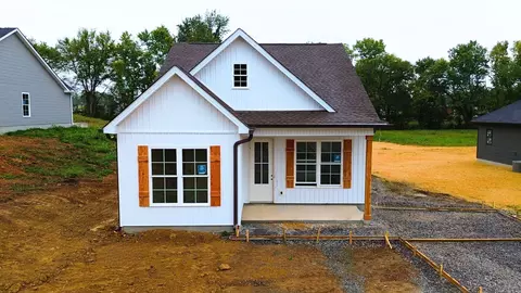 119 Lagoon Dr, Mcminnville, TN 37110