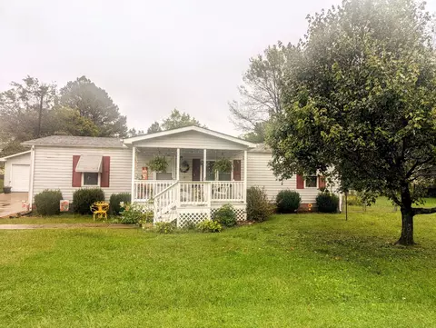107 Parker Ave, Centerville, TN 37033