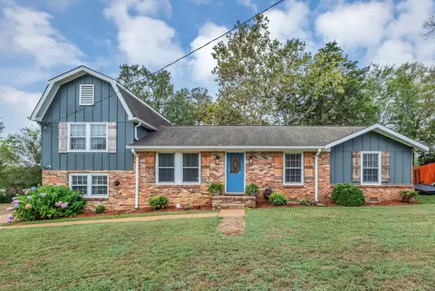 3808 Lake Aire Dr, Nashville, TN 37217