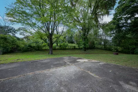 Exterior - 206 Sunset Rd, Dickson, TN 37055 photo 3 of 3
