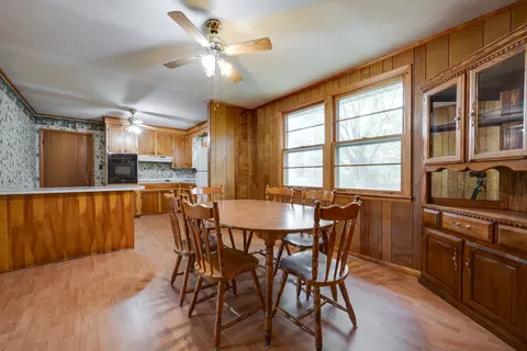 Dining - 206 Sunset Rd, Dickson, TN 37055 photo 2 of 2