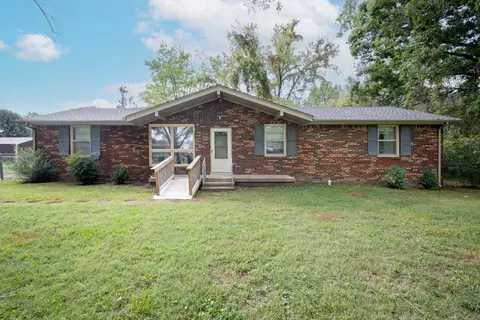 206 Sunset Rd, Dickson, TN 37055