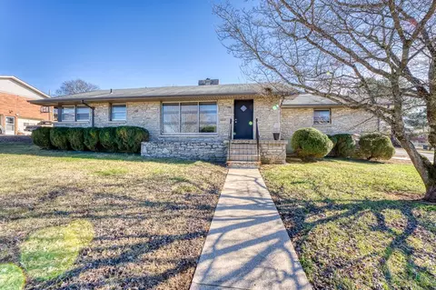 801 Orchard Dr, Fayetteville, TN 37334