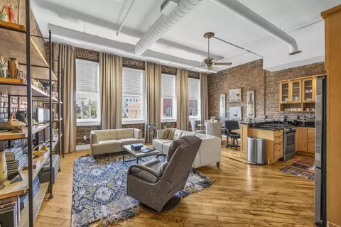 55 E Main St # 201, Chattanooga, TN 37408