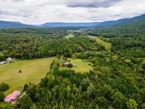 4941 Cloverdale Rd, Rising Fawn, GA 30738