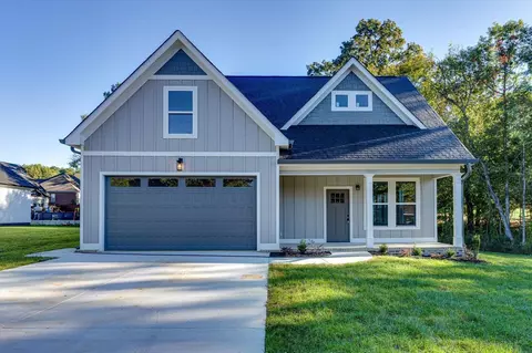 188 NW 56th St, Cleveland, TN 37312
