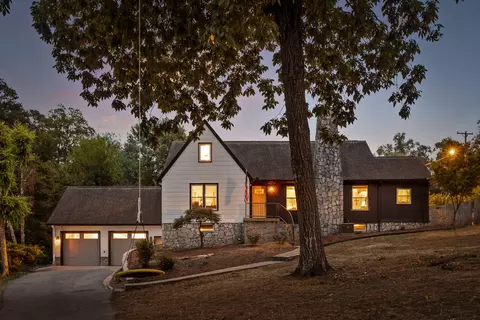 210 Nicklin Dr, Chattanooga, TN 37421