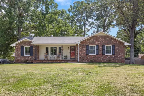 4714 Brentwood Dr, Chattanooga, TN 37416