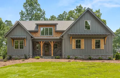1912 Corral Rd, Signal Mountain, TN 37377