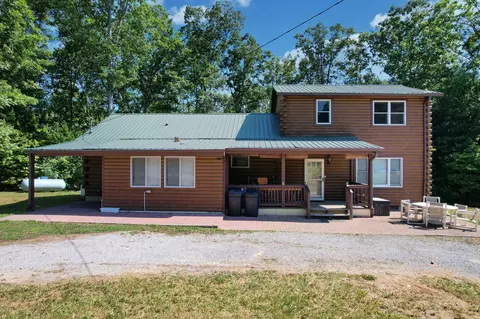 64 Green Dr, Pikeville, TN 37367