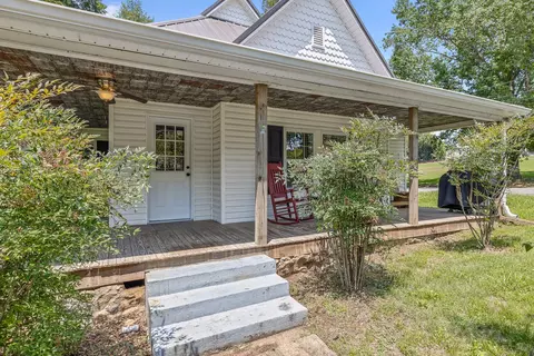 489 Town Creek Rd, Benton, TN 37307