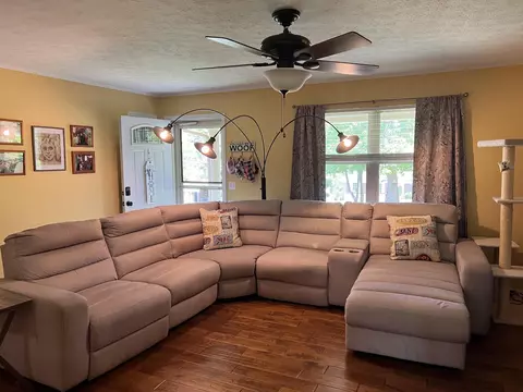 200 Laurel Dr, Spring City, TN 37381