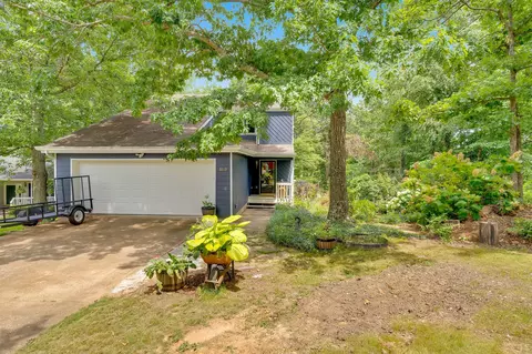 6809 Ridge Creek Dr, Ooltewah, TN 37363