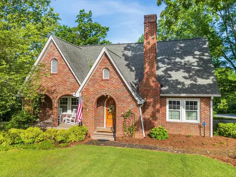 1853 NW Harle Ave, Cleveland, TN 37311