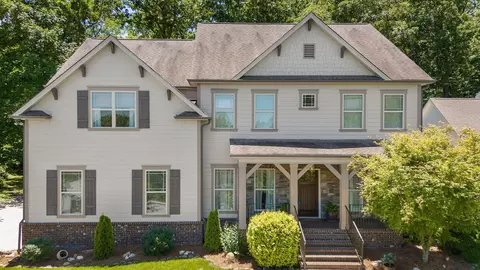 2421 Dogwood Grove Cir, Signal Mountain, TN 37377