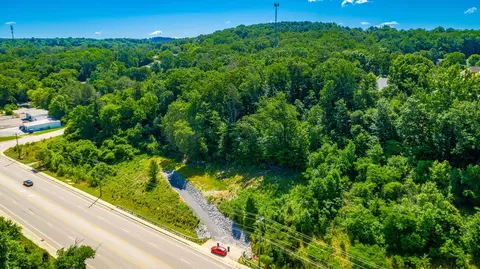 8922 E Brainerd Rd, Chattanooga, TN 37421 photo 1
