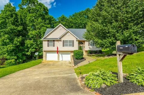 579 Middle View Dr, Ringgold, GA 30736