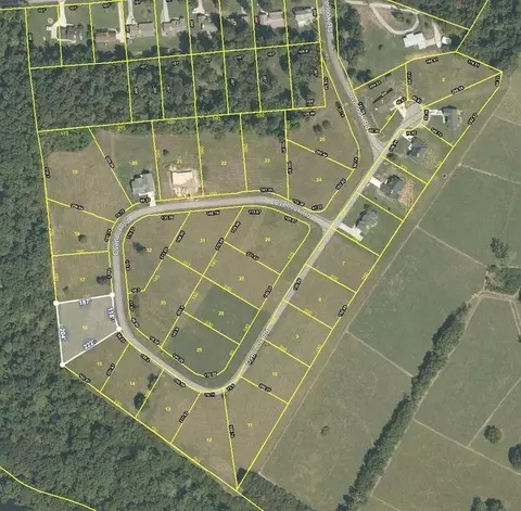 405 Overlook Dr, Dayton, TN 37321