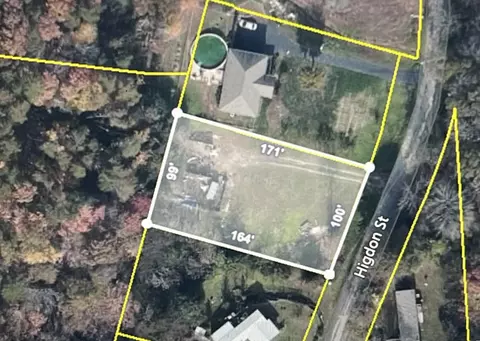 11453 Higdon St, Soddy Daisy, TN 37379