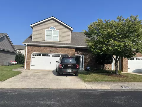 6930 Village Lake Cir, Chattanooga, TN 37412