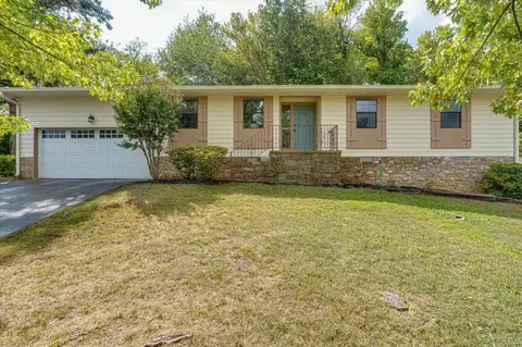 603 Paragon Dr, Chattanooga, TN 37415