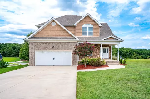 1265 Dreamfield Dr, Soddy Daisy, TN 37379