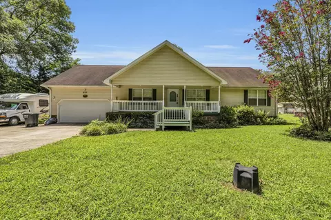 883 N Pryor Cove Rd, Jasper, TN 37347