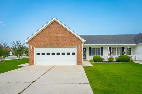 65 Yellow Brick Rd, Rossville, GA 30741