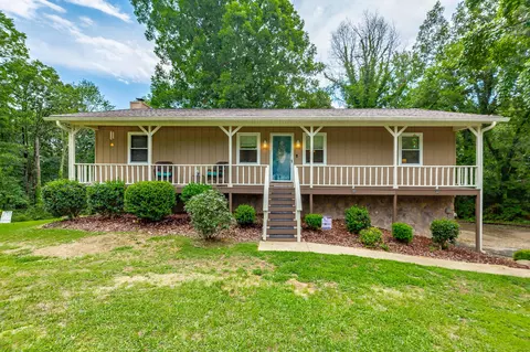 5501 Fawn Ridge Dr, Chattanooga, TN 37416