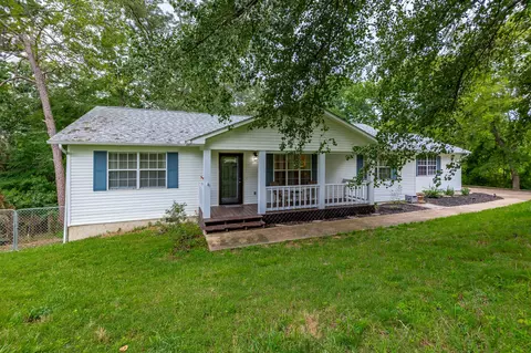 267 Blanche St, Rossville, GA 30741