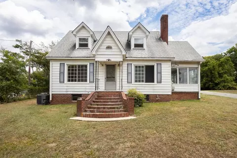161 Magnolia St, Rossville, GA 30741