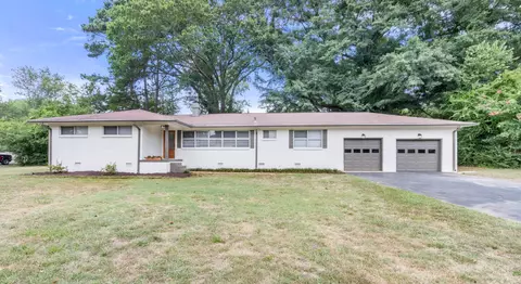 6929 Hickory View Ln, Chattanooga, TN 37421