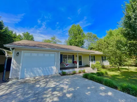 647 Cooper St, Cleveland, TN 37323
