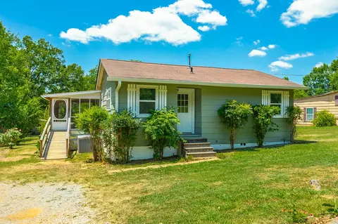 109 Gordon St, Ringgold, GA 30736