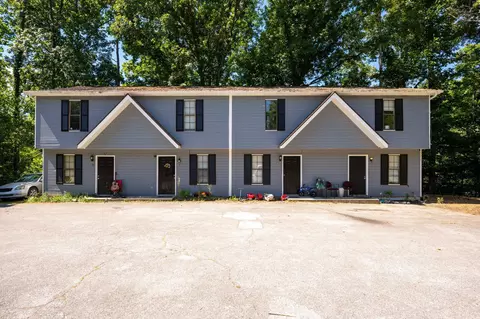 9294 Peanut Ln, Tunnel Hill, GA 30755