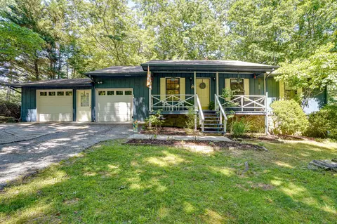 729 Lancaster Dr, Signal Mountain, TN 37377