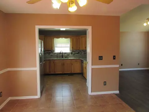 676 Colony Cir, Fort Oglethorpe, GA 30742 photo 9
